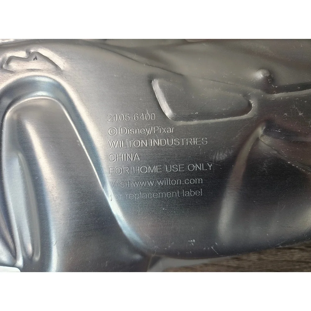 Wilton Disney Pixar Cars Lightning McQueen Aluminum Cake Pan 2105-6400 Silver
